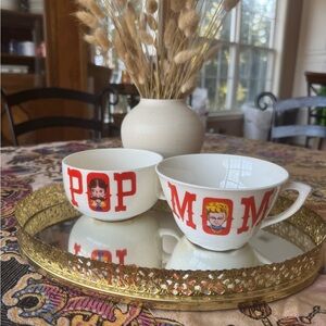 Chic White 'Pop' and 'Mom' Mug Set